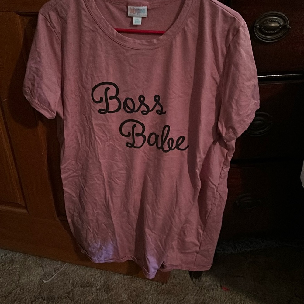 Lularoe 2x liv boss babe tee